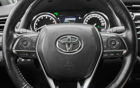 Toyota Camry, 2019 год, 2 730 000 рублей, 15 фотография