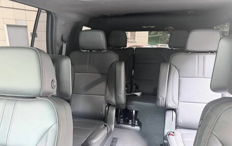 Chevrolet Tahoe IV, 2024 год, 11 200 000 рублей, 2 фотография