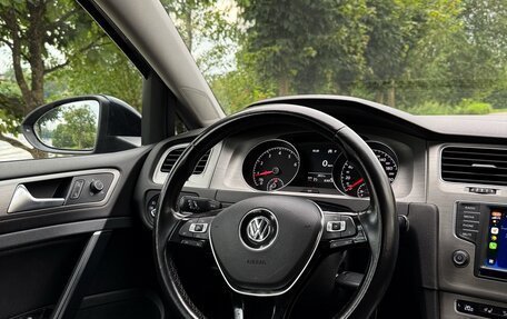 Volkswagen Golf VII, 2016 год, 1 888 000 рублей, 16 фотография