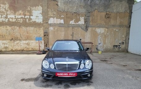Mercedes-Benz E-Класс, 2003 год, 1 120 000 рублей, 2 фотография
