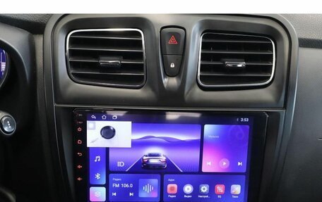 Renault Sandero II рестайлинг, 2017 год, 1 094 000 рублей, 10 фотография