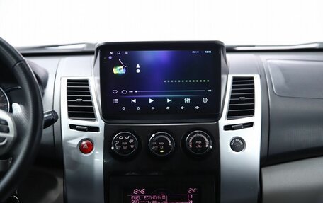 Mitsubishi Pajero Sport II рестайлинг, 2011 год, 1 650 000 рублей, 13 фотография