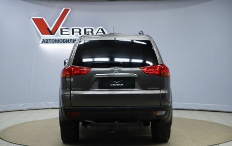 Mitsubishi Pajero Sport II рестайлинг, 2011 год, 1 650 000 рублей, 6 фотография
