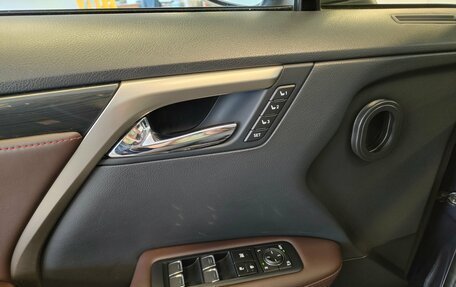 Lexus RX IV рестайлинг, 2018 год, 3 863 000 рублей, 6 фотография