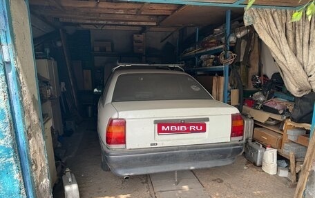 Opel Omega A, 1987 год, 165 000 рублей, 1 фотография