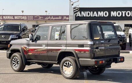 Toyota Land Cruiser 70, 2026 год, 10 645 000 рублей, 7 фотография
