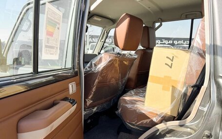 Toyota Land Cruiser 70, 2026 год, 10 645 000 рублей, 13 фотография