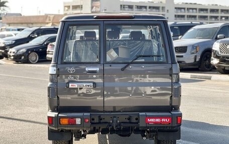 Toyota Land Cruiser 70, 2026 год, 10 645 000 рублей, 6 фотография