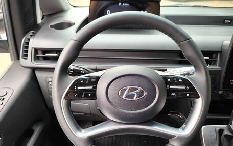 Hyundai Staria, 2023 год, 4 600 000 рублей, 8 фотография