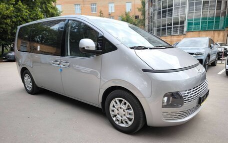 Hyundai Staria, 2023 год, 4 600 000 рублей, 16 фотография