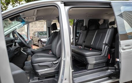 Hyundai Staria, 2023 год, 4 600 000 рублей, 31 фотография