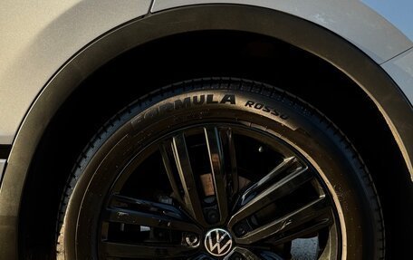 Volkswagen Tiguan II, 2021 год, 2 990 000 рублей, 7 фотография