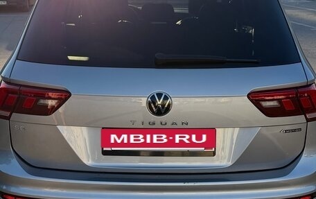 Volkswagen Tiguan II, 2021 год, 2 990 000 рублей, 4 фотография