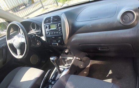 Toyota RAV4, 2004 год, 670 000 рублей, 8 фотография