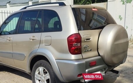 Toyota RAV4, 2004 год, 670 000 рублей, 4 фотография