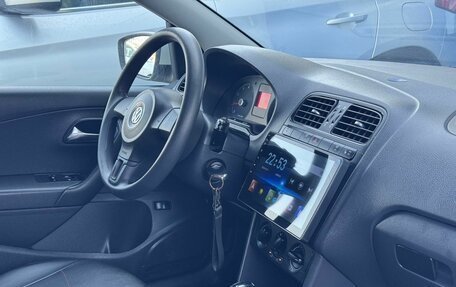 Volkswagen Polo VI (EU Market), 2013 год, 745 000 рублей, 18 фотография