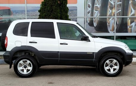 Chevrolet Niva I рестайлинг, 2018 год, 770 000 рублей, 4 фотография