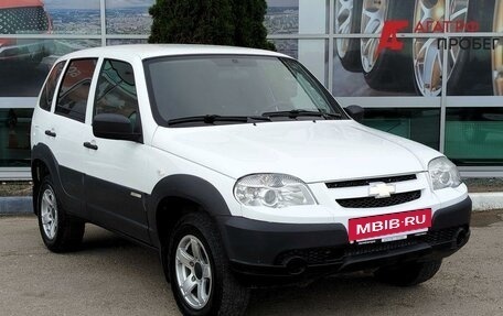 Chevrolet Niva I рестайлинг, 2018 год, 770 000 рублей, 3 фотография
