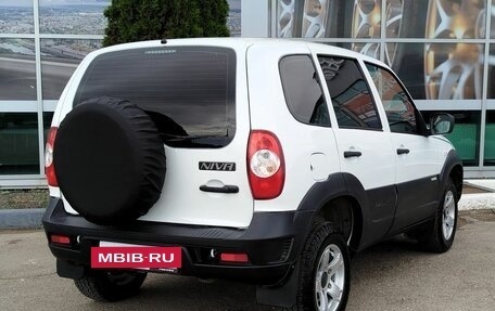 Chevrolet Niva I рестайлинг, 2018 год, 770 000 рублей, 5 фотография