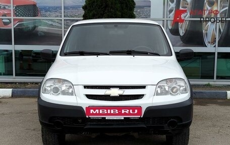 Chevrolet Niva I рестайлинг, 2018 год, 770 000 рублей, 2 фотография