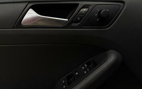 Volkswagen Jetta VI, 2013 год, 699 777 рублей, 5 фотография
