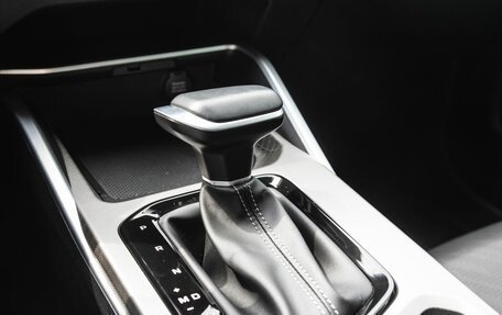 Geely Emgrand, 2024 год, 1 700 000 рублей, 20 фотография
