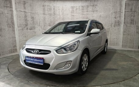 Hyundai Solaris II рестайлинг, 2011 год, 557 000 рублей, 1 фотография