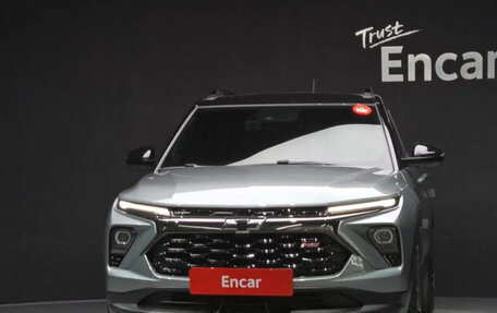 Chevrolet TrailBlazer, 2023 год, 2 600 000 рублей, 3 фотография