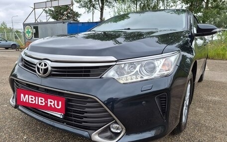 Toyota Camry, 2015 год, 1 890 000 рублей, 2 фотография