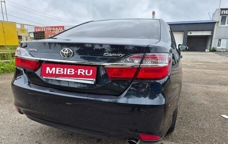 Toyota Camry, 2015 год, 1 890 000 рублей, 10 фотография