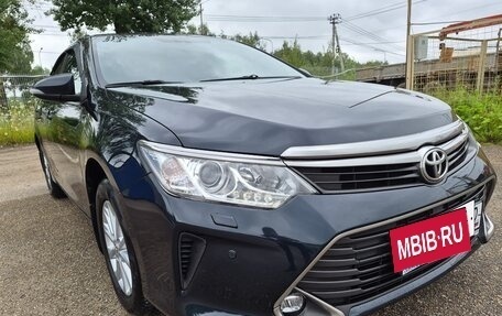 Toyota Camry, 2015 год, 1 890 000 рублей, 6 фотография