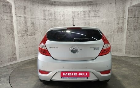 Hyundai Solaris II рестайлинг, 2011 год, 557 000 рублей, 7 фотография