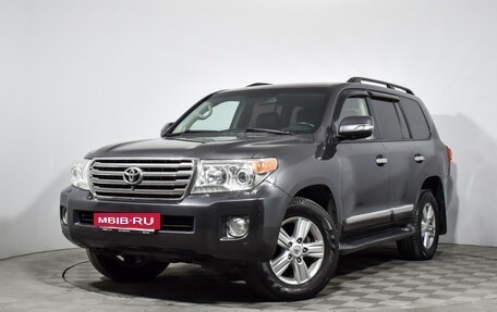 Toyota Land Cruiser 200, 2013 год, 2 990 000 рублей, 3 фотография