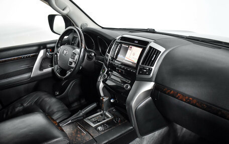 Toyota Land Cruiser 200, 2013 год, 2 990 000 рублей, 16 фотография