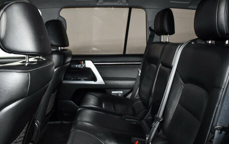 Toyota Land Cruiser 200, 2013 год, 2 990 000 рублей, 15 фотография