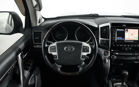 Toyota Land Cruiser 200, 2013 год, 2 990 000 рублей, 18 фотография