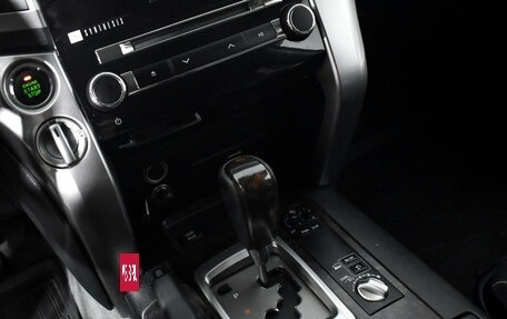 Toyota Land Cruiser 200, 2013 год, 2 990 000 рублей, 13 фотография