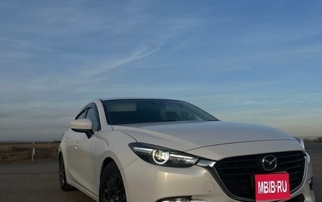 Mazda Axela, 2016 год, 1 120 000 рублей, 1 фотография