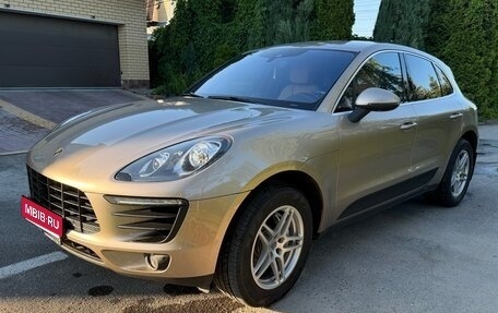 Porsche Macan I рестайлинг, 2015 год, 2 700 000 рублей, 1 фотография