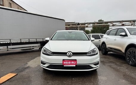 Volkswagen Golf VII, 2017 год, 1 590 000 рублей, 2 фотография
