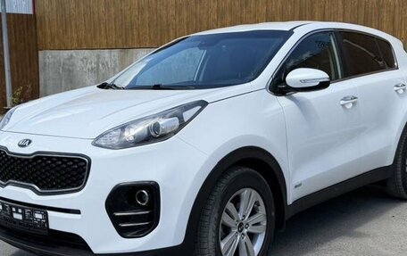 KIA Sportage IV рестайлинг, 2018 год, 1 900 000 рублей, 3 фотография