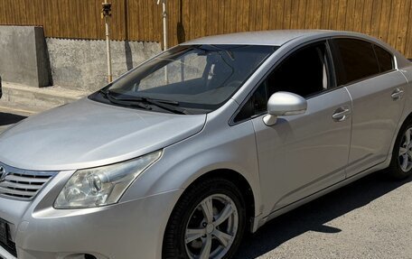Toyota Avensis III рестайлинг, 2011 год, 1 000 000 рублей, 3 фотография