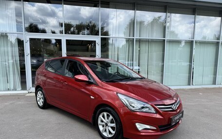 Hyundai Solaris II рестайлинг, 2016 год, 1 050 000 рублей, 3 фотография