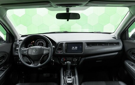 Honda Vezel, 2021 год, 2 000 000 рублей, 14 фотография