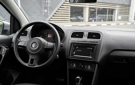 Volkswagen Polo VI (EU Market), 2011 год, 750 000 рублей, 8 фотография