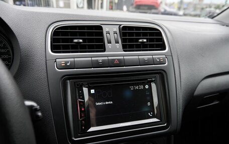 Volkswagen Polo VI (EU Market), 2011 год, 750 000 рублей, 9 фотография