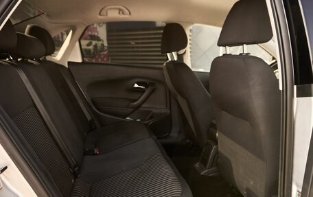 Volkswagen Polo VI (EU Market), 2011 год, 750 000 рублей, 7 фотография