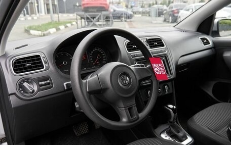 Volkswagen Polo VI (EU Market), 2011 год, 750 000 рублей, 5 фотография