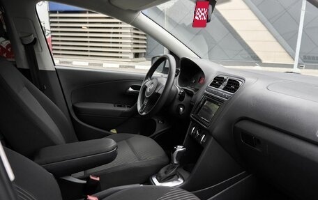 Volkswagen Polo VI (EU Market), 2011 год, 750 000 рублей, 6 фотография