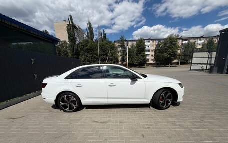 Audi A4, 2017 год, 2 600 000 рублей, 3 фотография